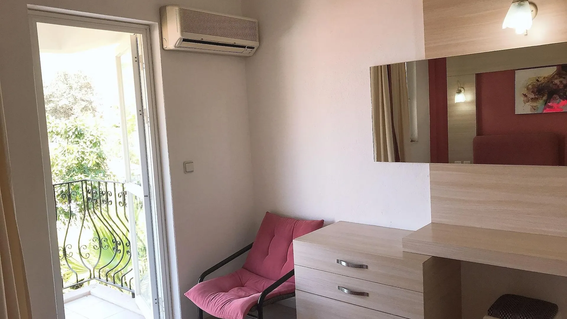 Ant Apart Hotel Олудениз